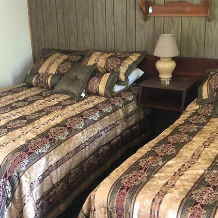Michael Dee'S Motel East Durham Kültér fotó