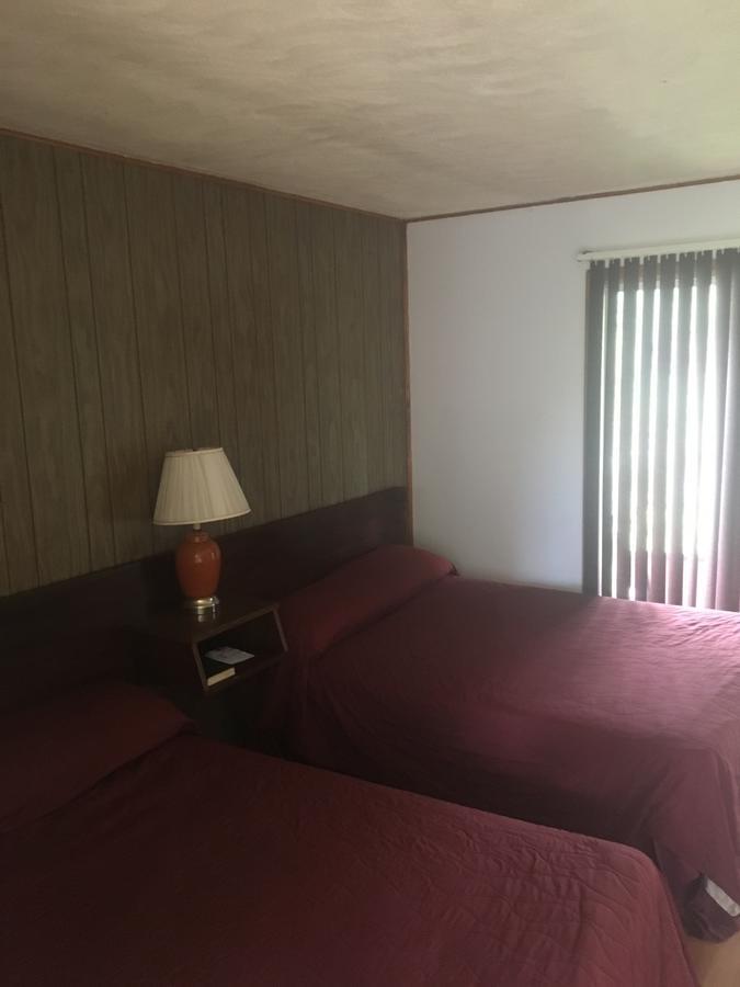 Michael Dee'S Motel East Durham Kültér fotó