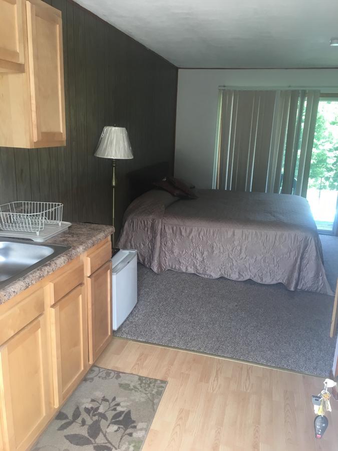 Michael Dee'S Motel East Durham Kültér fotó