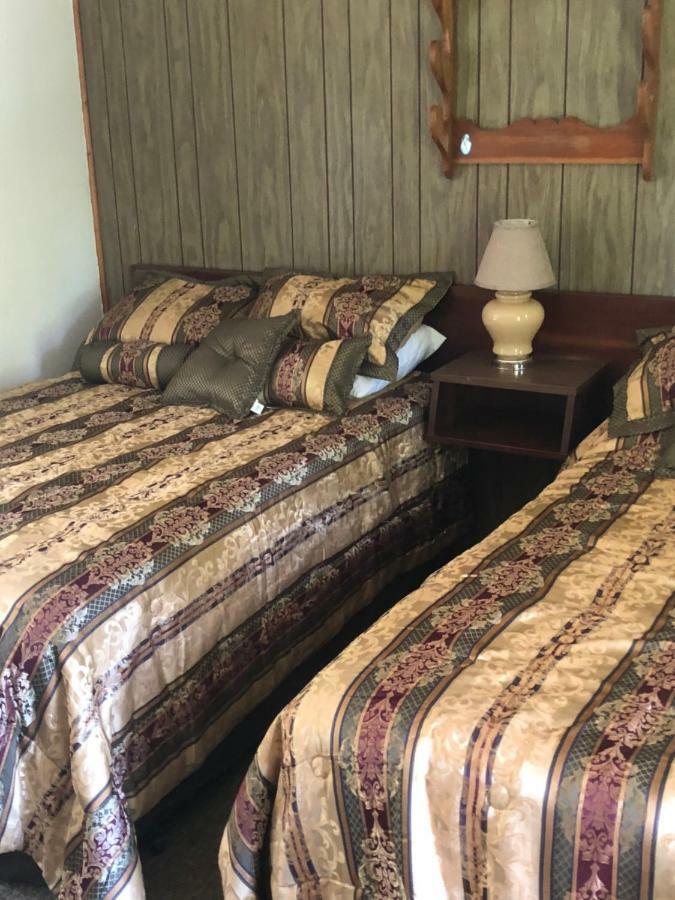 Michael Dee'S Motel East Durham Kültér fotó